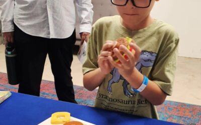 FUNDAPROMAT Stand at the EDUnidos Family Educational Festival